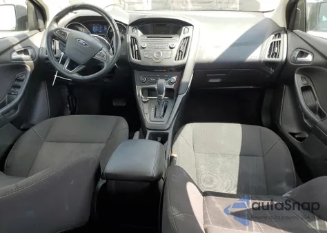 2017 Ford Focus Se z USA, uszkodzony, nr VIN 1FADP3F25HL220516